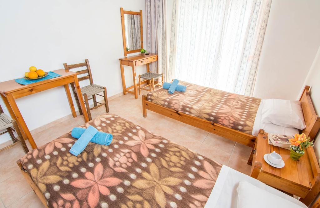 Spiti Kritikos Apartment Беницес Екстериор снимка