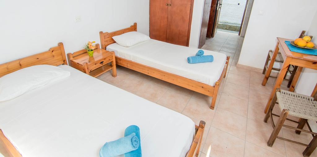 Spiti Kritikos Apartment Беницес Екстериор снимка