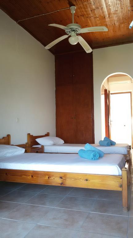 Spiti Kritikos Apartment Беницес Екстериор снимка