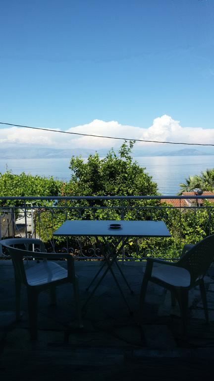 Spiti Kritikos Apartment Беницес Екстериор снимка
