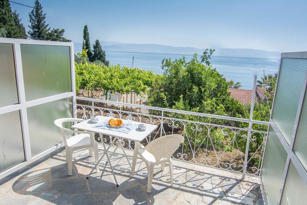 Spiti Kritikos Apartment Беницес Екстериор снимка