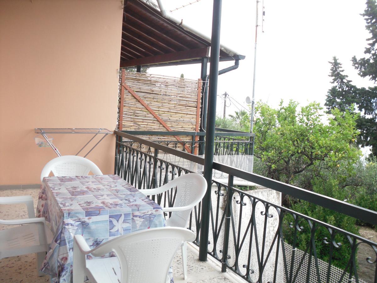 Spiti Kritikos Apartment Беницес Екстериор снимка