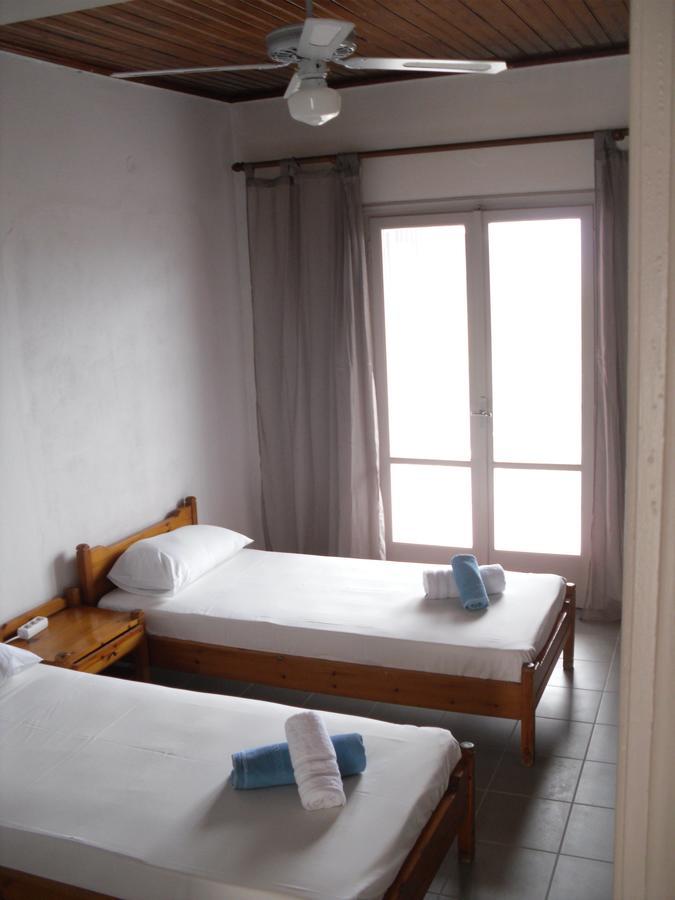 Spiti Kritikos Apartment Беницес Екстериор снимка