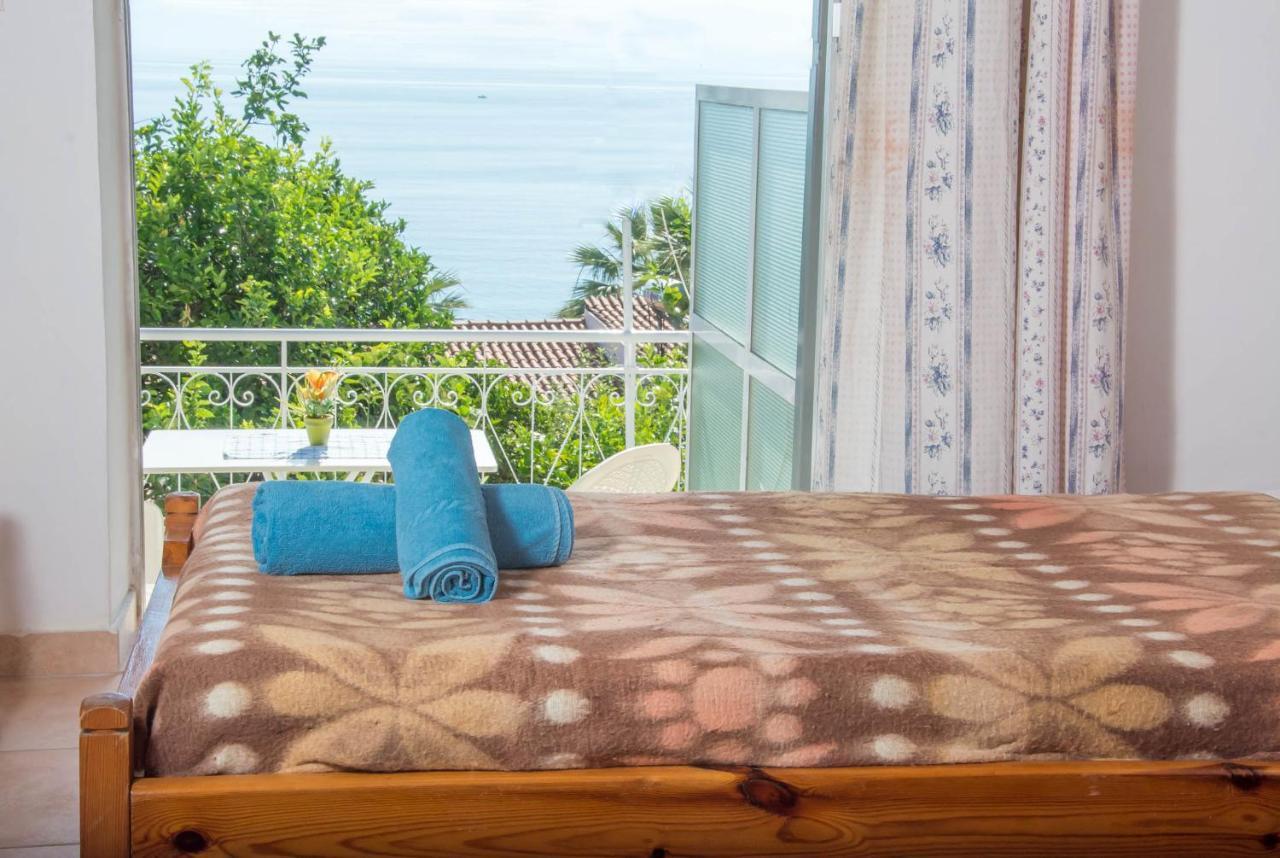 Spiti Kritikos Apartment Беницес Екстериор снимка